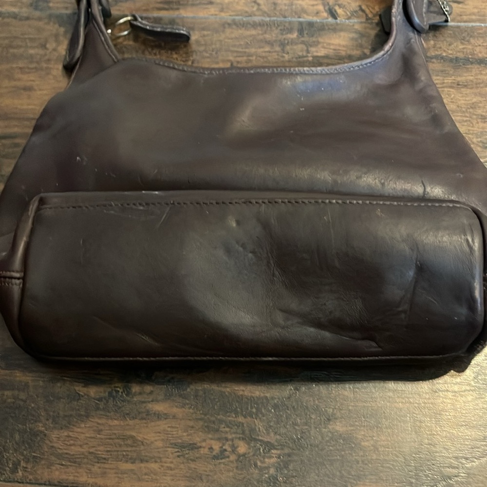 Coach - Picture 3 of 6